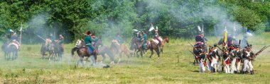 1812 savaşının yeniden yapılandırılması. 1812 'de Rus ve Fransız orduları arasındaki Napolyon Savaşı' nda Berezina Muharebesi.