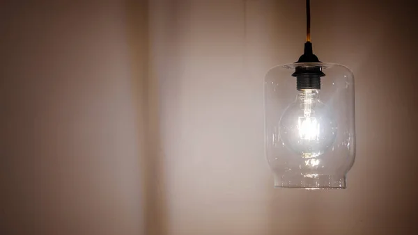 Glühbirne Leerer Beiger Wand Mit Kopierraum Für Inspiration Oder Idee — Stockfoto