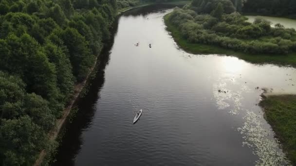 Jízda Kajaku Kanoistika Řece Aerial View Rafting Sleduju Loď Turistický — Stock video
