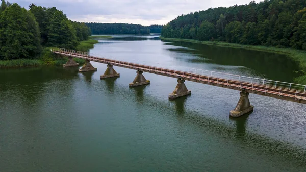 Construção Estrutura Aço Ferro Ponte Ferroviária Bitola Estreita Através Rio — Fotografia de Stock