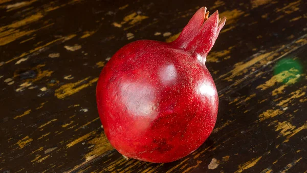 Fresh Whole Juicy Pomegranate Wooden Table Background Close View Ripe — Stock Photo, Image