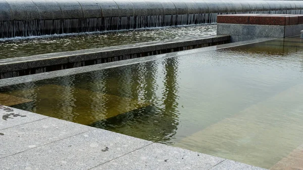 Sistema Cascata Fontes Urbanas Praça Principal Cidade Uma Fonte Moderna — Fotografia de Stock