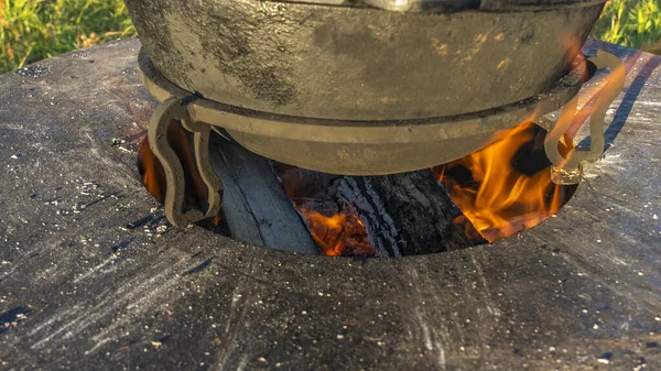 Feuer Auf Kohlen Großaufnahme Von Grillkohle Flammen Glühende Kohlen Feuer — Stockfoto