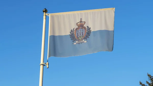 Bandeira Nacional San Marino Mastro Bandeira Frente Céu Azul Com — Fotografia de Stock