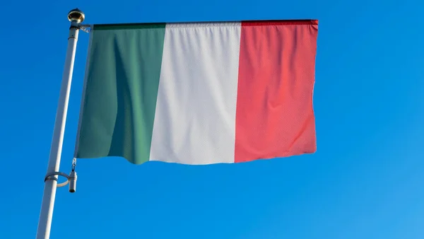 Bandera Nacional Italia Ondeando Viento Sobre Cielo Azul Concepto Diplomático —  Fotos de Stock