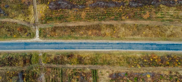 Vista Aérea Cima Para Baixo Estrada Asfalto Rural Outono Cores — Fotografia de Stock