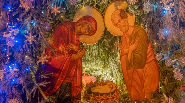 Kerststal Geboorte Van Baby Jezus Traditionele Kerststal Buurt Van Kerk — Stockfoto