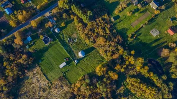 Sférický Dům Vesnici Kulatý Dům Geometrický Design Pro Letní Dovolenou — Stock fotografie