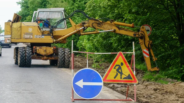 Aanleg Van Een Weg Aardovergang Graafmachine Een Bouwplaats Concept Zware — Stockfoto