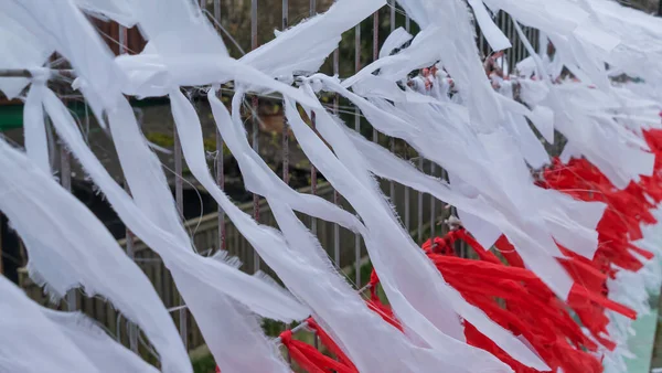 Plan Plein Cadre Ruban Rouge Blanc Sur Clôture Symbole Protestation — Photo