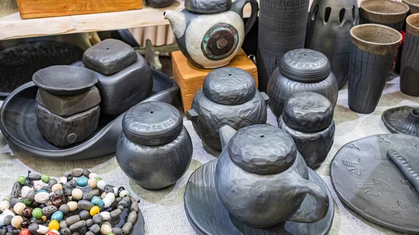 Rustic Clay Jugs National Pottery Environmentally Friendly Ceramic Dishes — Fotografia de Stock