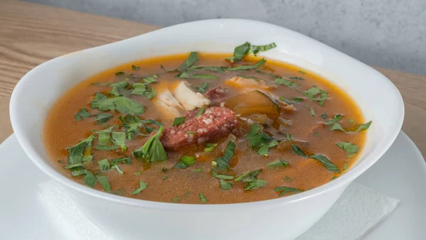 Sopa Russa Tradicional Solyanka Com Carne Bovina Frango Linguiça Limão — Fotografia de Stock