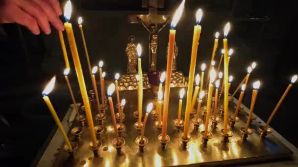 Luz Vela Igreja Cera Velas Muitas Velas Cera Ardente Igreja — Vídeo de Stock