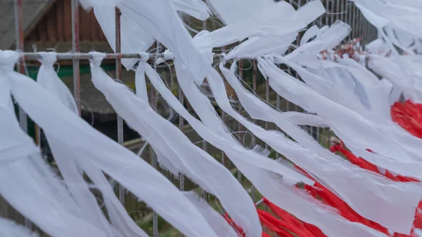 Plan Plein Cadre Ruban Rouge Blanc Sur Clôture Symbole Protestation — Photo