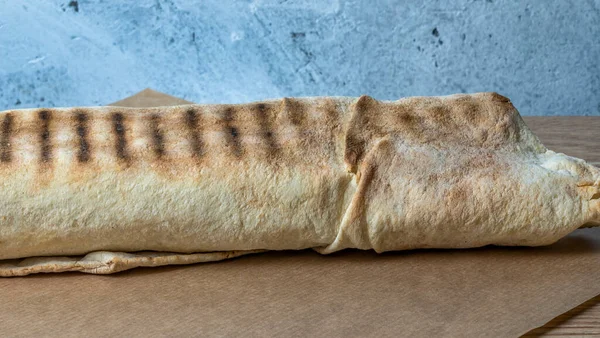 Rola Pui Shawarma Rulou Proaspăt Lavash Subțire Sau Pita Umplut — Fotografie, imagine de stoc