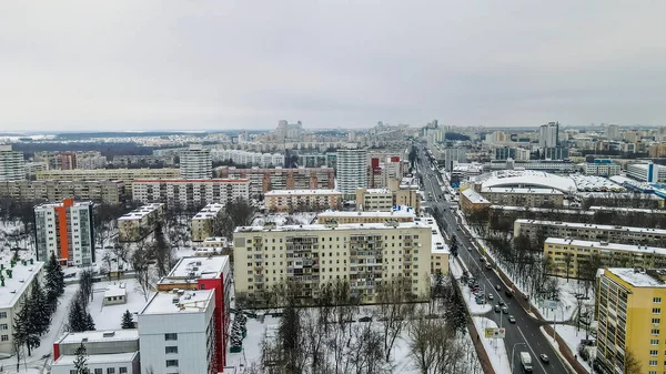Büyük Şehirdeki Evler Yol Havadan Görünüyor Kış Manzarası Minsk Merkezindeki — Stok fotoğraf