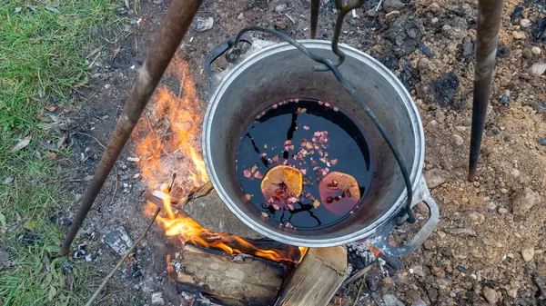 Mulled Wine Tourist Pot Hot Camp Fire Mulled Wine Fire — Stock Photo, Image