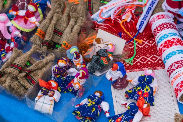 Conjunto Bonecas Pano Humano Têxtil Artesanal Símbolo Brinquedo Étnico Eslavo — Fotografia de Stock