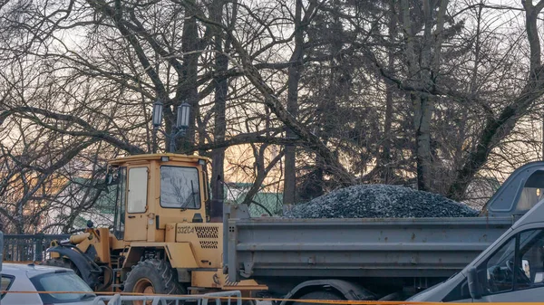 Nahaufnahme Eines Lastwagens Mit Schotter Auf Der Baustelle Lkw Industrie — Stockfoto