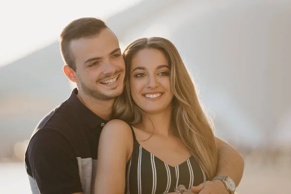 Couple Tourists Smiling Water Pool Date Sunset Valencia Guy Hugging — Stockfoto