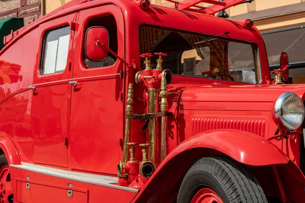 Gamla Röda Brandbil Eller Brandbil Från Tidigt Trettiotal Med Mässing — Stockfoto