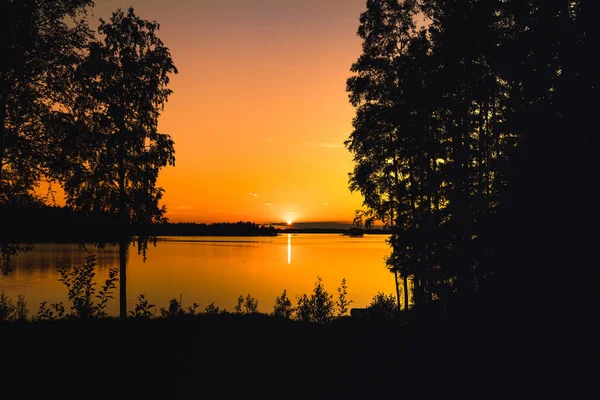Zon Ondergaande Aan Een Meer Zweden Met Zowel Water Als — Stockfoto