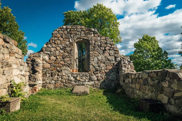Rovina Una Chiesa Medievale Pietra Svezia Foto Scattata Dall Interno — Foto Stock