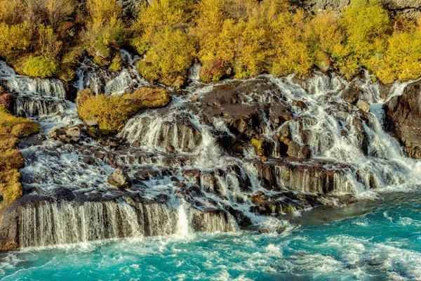 Prachtige Waterval Hraunfossar Het Westen Van Ijsland Met Turkoois Water — Stockfoto