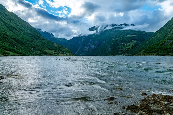 Low Angle View Beautiful Majestic Geiranger Fjord Norway Steep Mountains — Stock Photo, Image