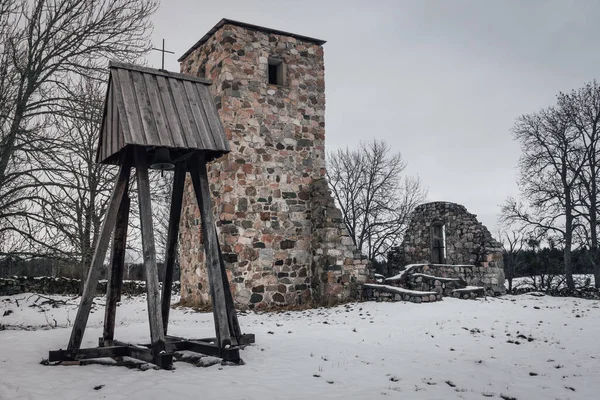 Middeleeuwse Ruïne Van Een Zweedse Stenen Kerk Een Koude Winterdag — Stockfoto