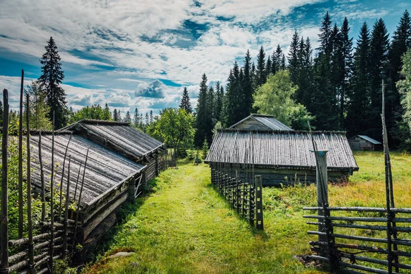 Bela Vista Uma Quinta Montanha Sueca Remoto Localizado Sem Conforto — Fotografia de Stock
