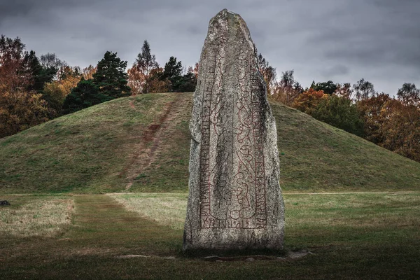 Twelve Hundred Year Old Runestone Located Large Burial Ground Anundshog — Stock Photo, Image