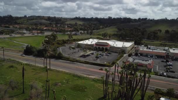 Drone Filmación Pequeño Centro Comercial Pequeño Pueblo Americano Avión Tripulado — Vídeos de Stock