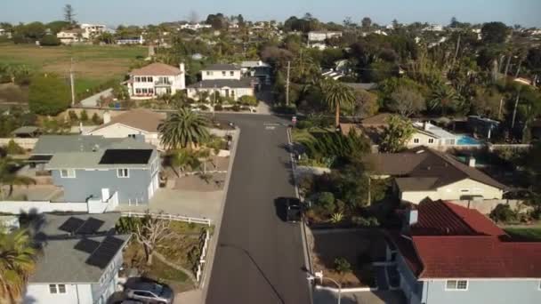 Flygbilder Amerikanska Staden Oceanside Visar Typiska Förorts Bostäder Med Rader — Stockvideo