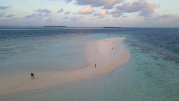 Una Isla Deshabitada Del Archipiélago Las Maldivas Viaje Marítimo Yate — Vídeos de Stock