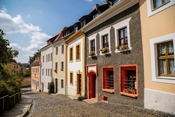 Goerlitz Saxônia Alemanha Setembro 2021 Rua Estreita Pitoresca Com Edifícios — Fotografia de Stock