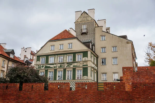 Varsóvia Polônia Outubro 2021 Rua Pitoresca Com Edifícios Coloridos Centro — Fotografia de Stock