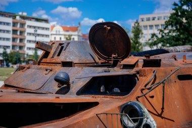 Prag, Çek Cumhuriyeti, 11 Temmuz 2022: Rus istila silahlarının Letenske planında Ukrayna savunması tarafından imha edilmesi, Ukrayna 'da savaş, Shturm Özgüdümlü Anti-Tank güdümlü Füze Sistemi