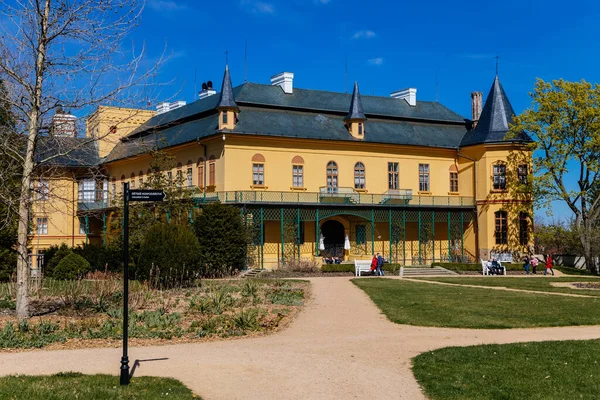 Slatinany Czech Republic April 2022 Classical Chateau Romantic Yellow Castle — стоковое фото