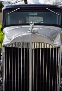 '40 ve' 50 yıllarında bir ihtiyarın ön kapağını kapat.