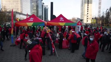 Brüksel Başkent Bölgesi, Belçika, 12 06 2021 - Sosyal güvenlik, yoksulluk ve yüksek enerji fiyatlarına karşı ulusal grev