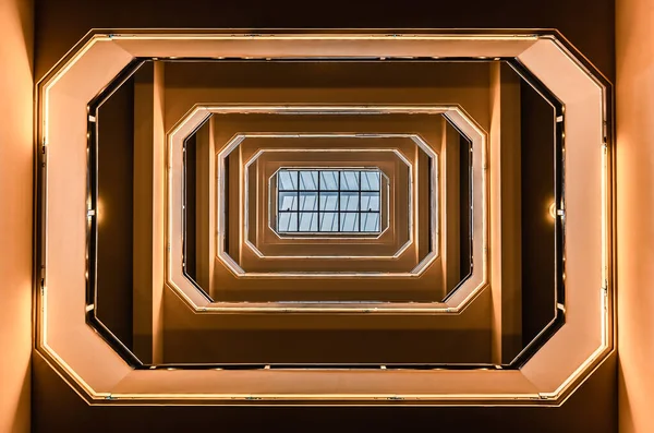 Ixelles ブリュッセル ベルギー 2018 フラギーのコンサートホールとスタジオの天井と階段 — ストック写真