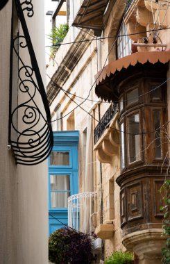Rabat, Malta - 01 07 2022: Triq id-Desqa adındaki geleneksel yerleşim yeri