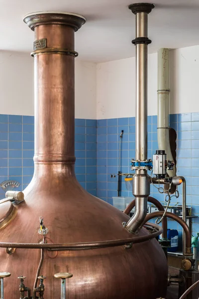 Mechelen Antwerpia Belgia 2018 Proces Fermentacji Piwa Dużych Zbiornikach Mankietów — Zdjęcie stockowe