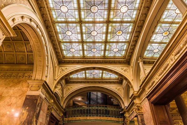 Brusel Belgie 2018 Dekorovaný Interiér Střecha Luxusního Hotelu Metropole — Stock fotografie
