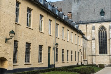 Ixelles, Brüksel / Belçika - 02: 20 2019: La Cambre Manastırı üzerinde yaya geçidi olan manzara manzarası