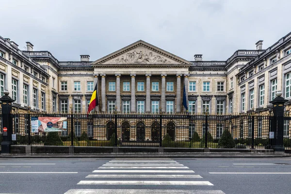 Брюссель Бельгія 2019 Fence Facade Belgian Federal Pariliament Neo Classical — стокове фото
