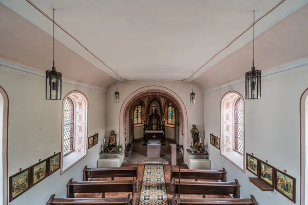 Schweich Rajna Vidék Palatinát Németország 2019 Kis Katolikus Templom Fadekorációval — Stock Fotó