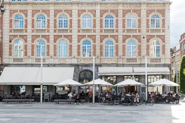 Leuven Flandria Belgia 2019 Fasada Hotelu Restauracji Royale Placu Martelarenplein — Zdjęcie stockowe