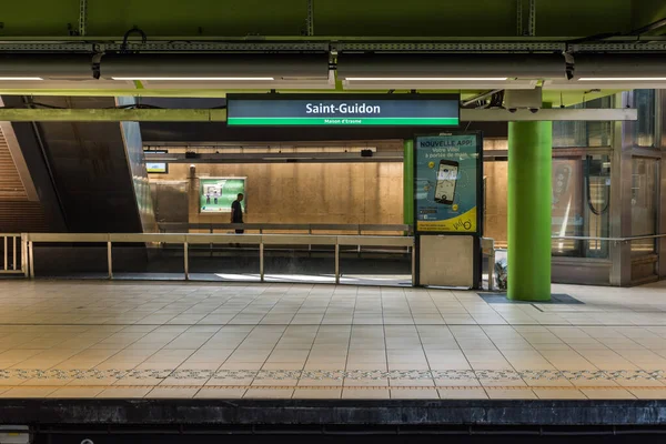 Anderlecht Bruselas Bélgica 2019 Plataforma Estación Metro Local Saint Guidon —  Fotos de Stock